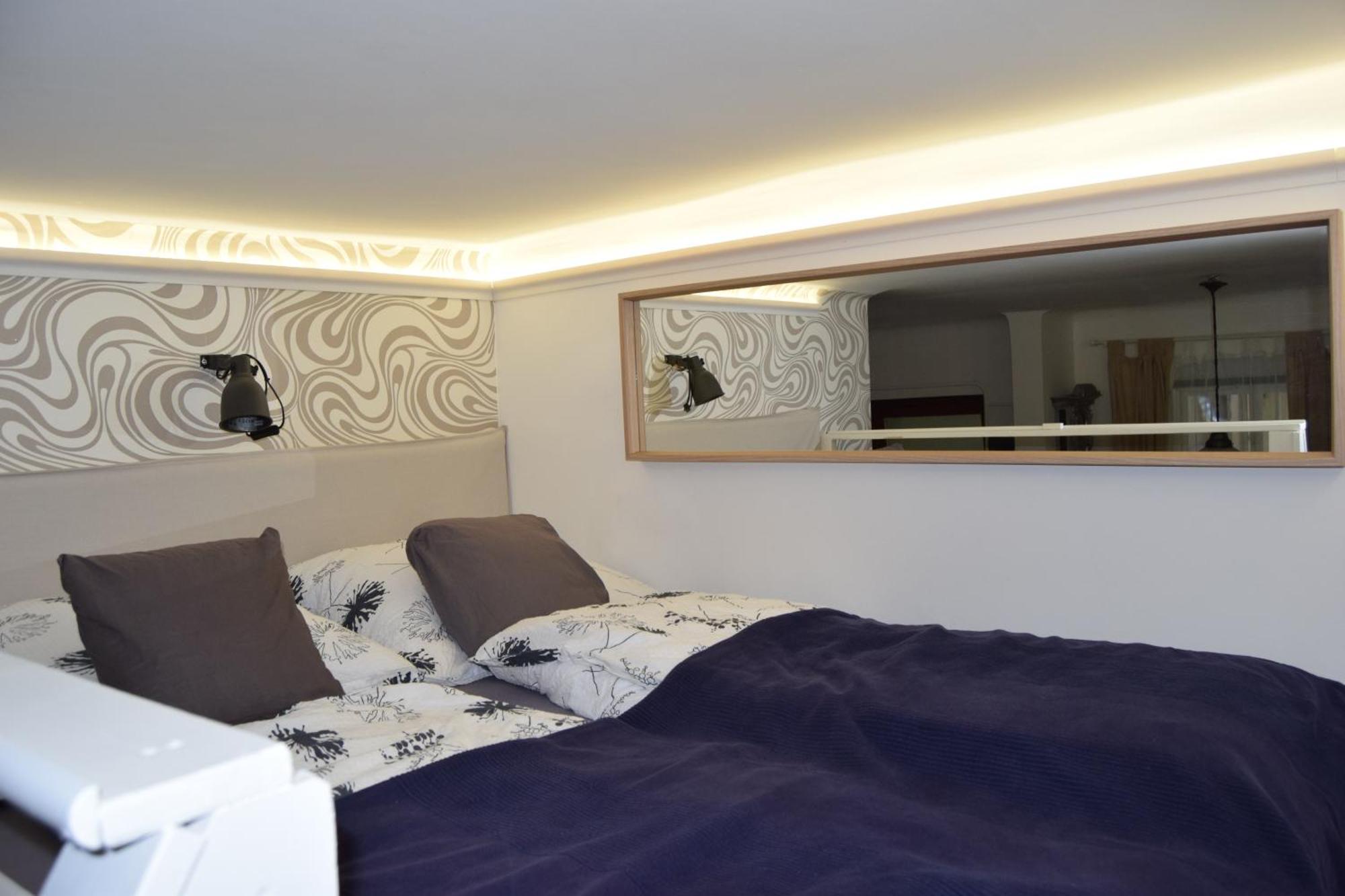 Castlehill Apartman The Perfect Blend Of Urban Living And Sightseeing Convenience บูดาเปสต์ ภายนอก รูปภาพ